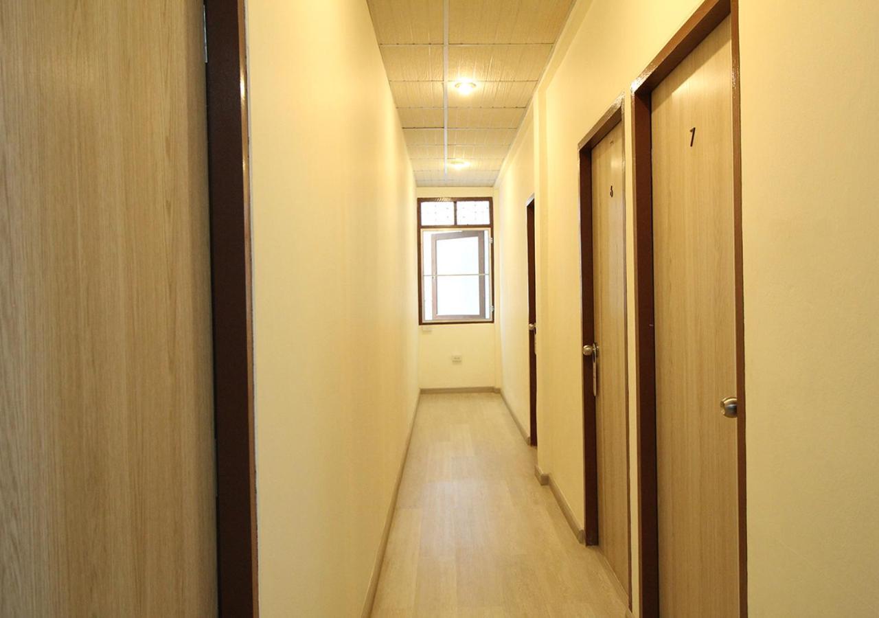Chaiwat Hostel Bangkok Kültér fotó