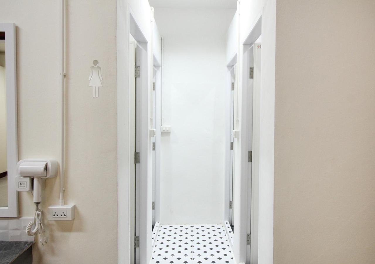 Chaiwat Hostel Bangkok Kültér fotó