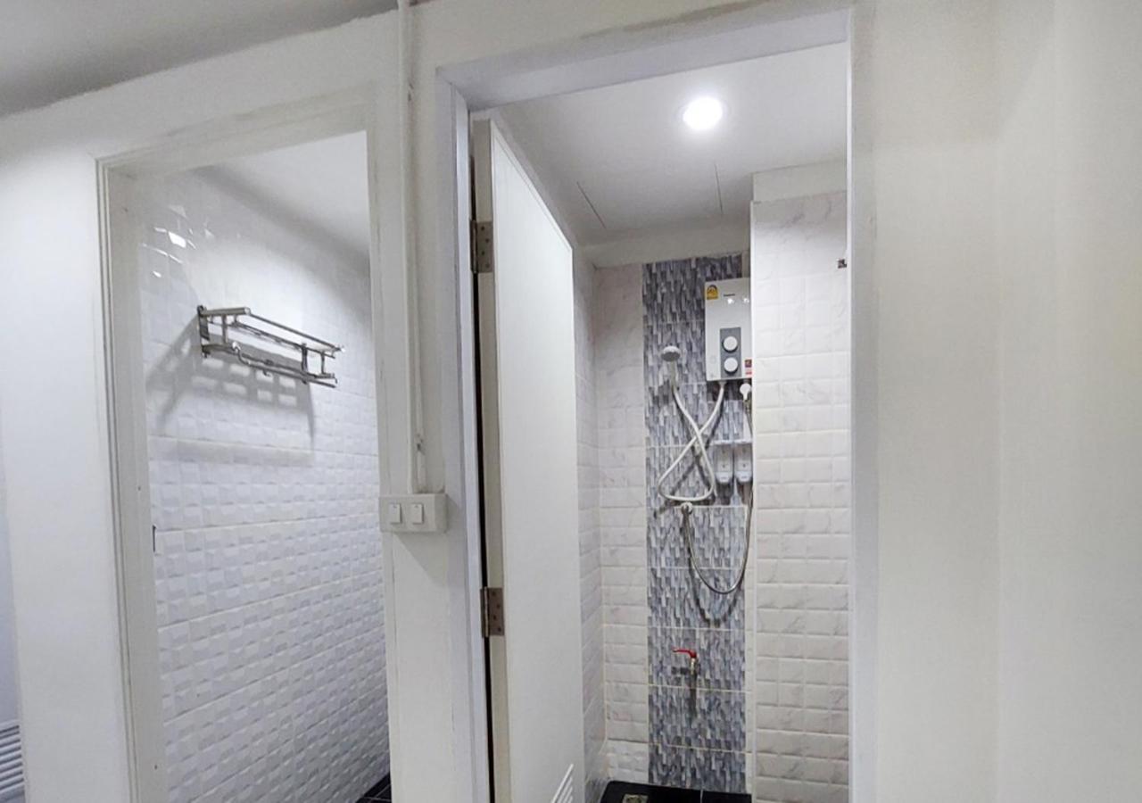 Chaiwat Hostel Bangkok Kültér fotó