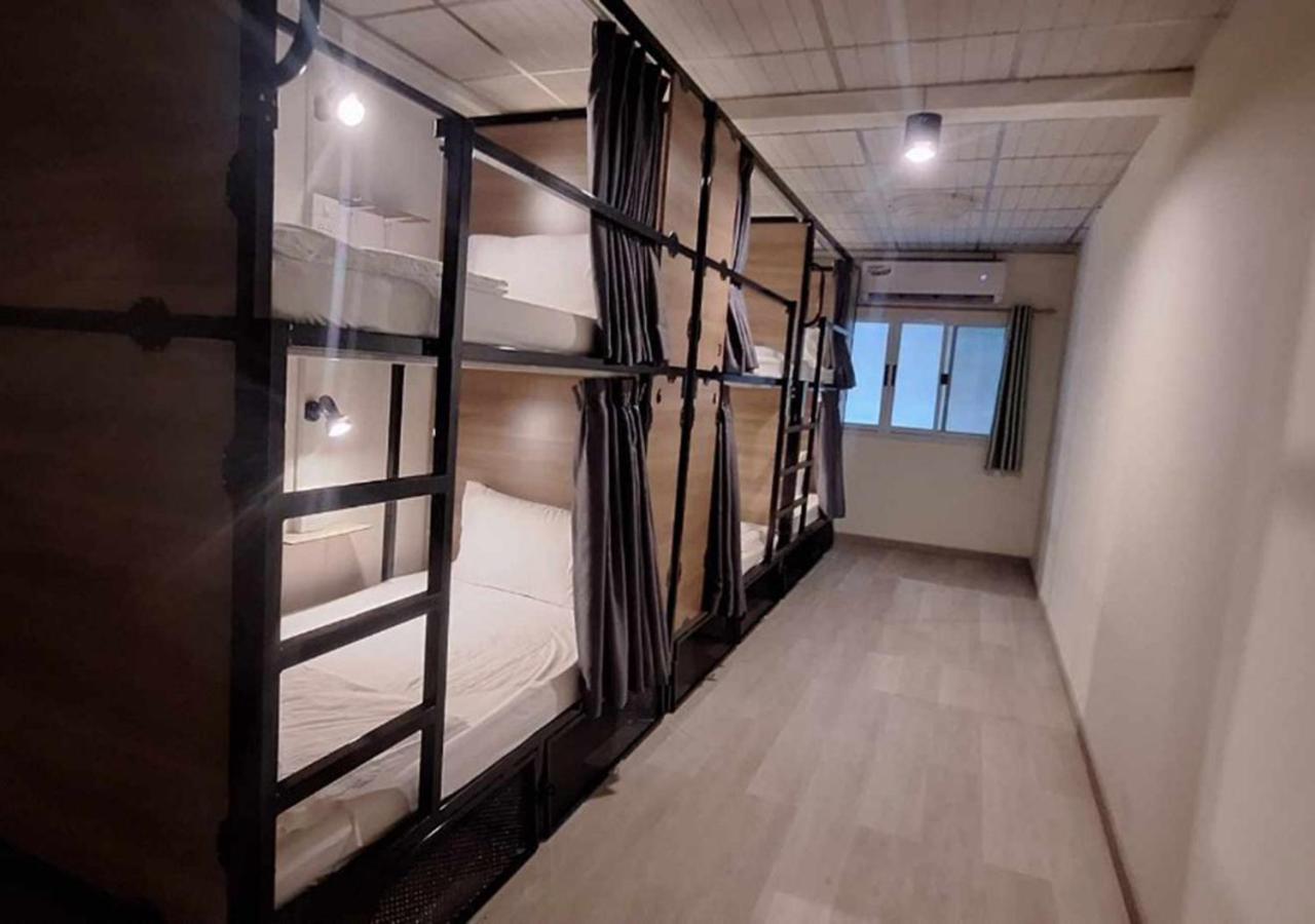 Chaiwat Hostel Bangkok Kültér fotó