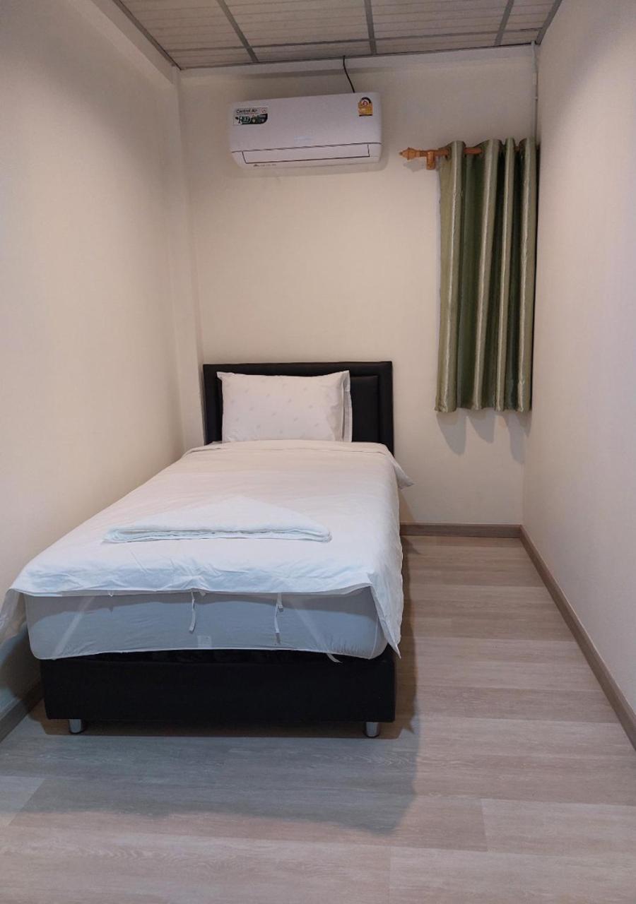 Chaiwat Hostel Bangkok Kültér fotó